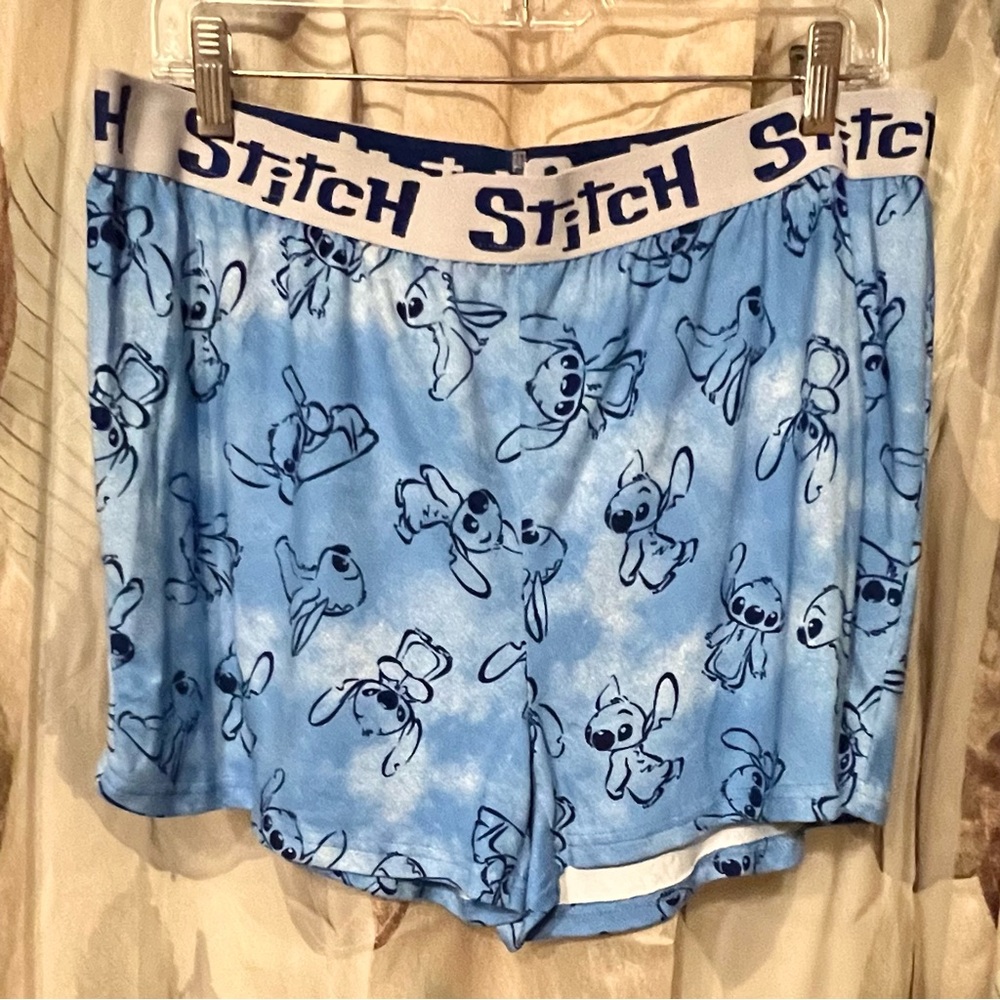 - Stitch L Print Pajama Shorts! NEW! - Picture 11 of 14